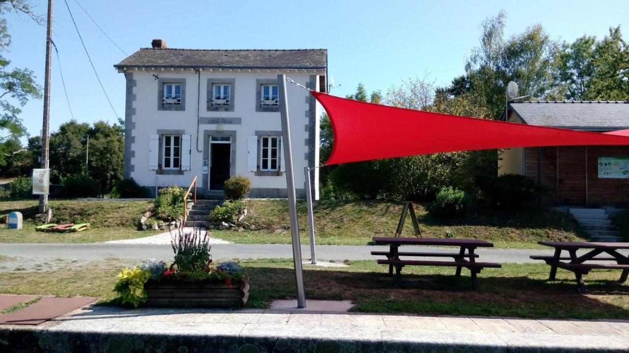 Maison Eclusiere Le Port, Les Refuges Du Halage Sace Exterior photo